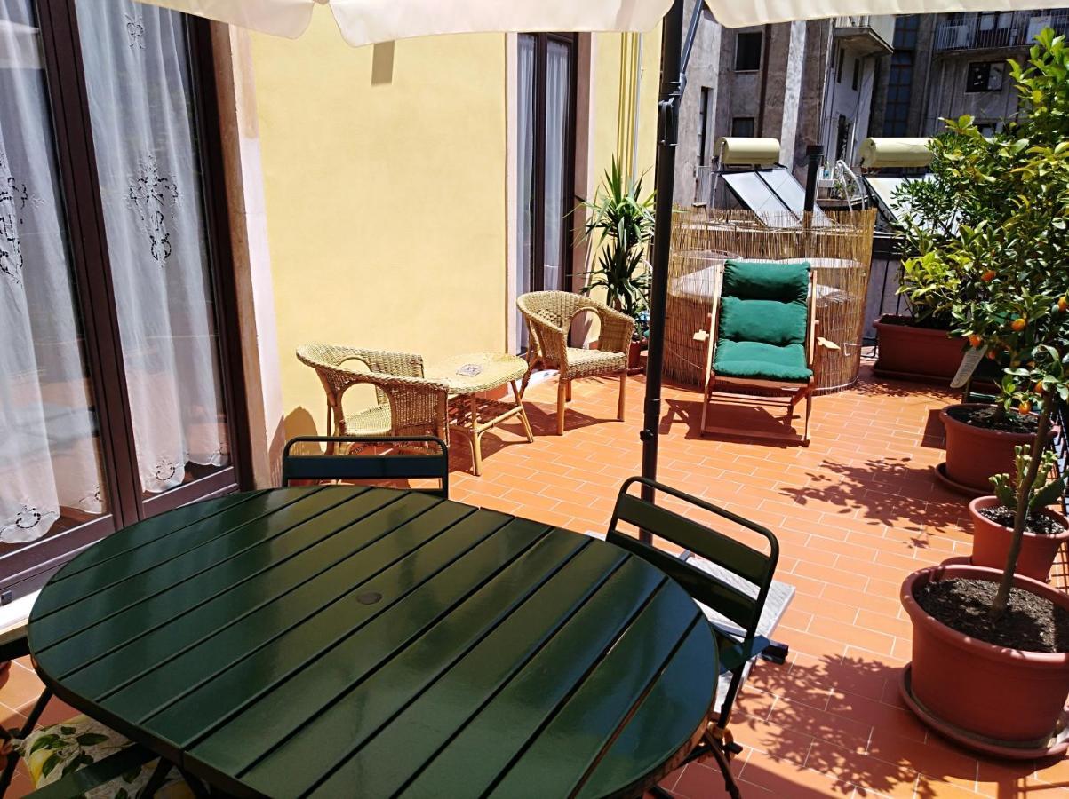 L'Oasi Di Sofia Appartamento Turistico Etnea Cavour Bellini คาตาเนีย ภายนอก รูปภาพ