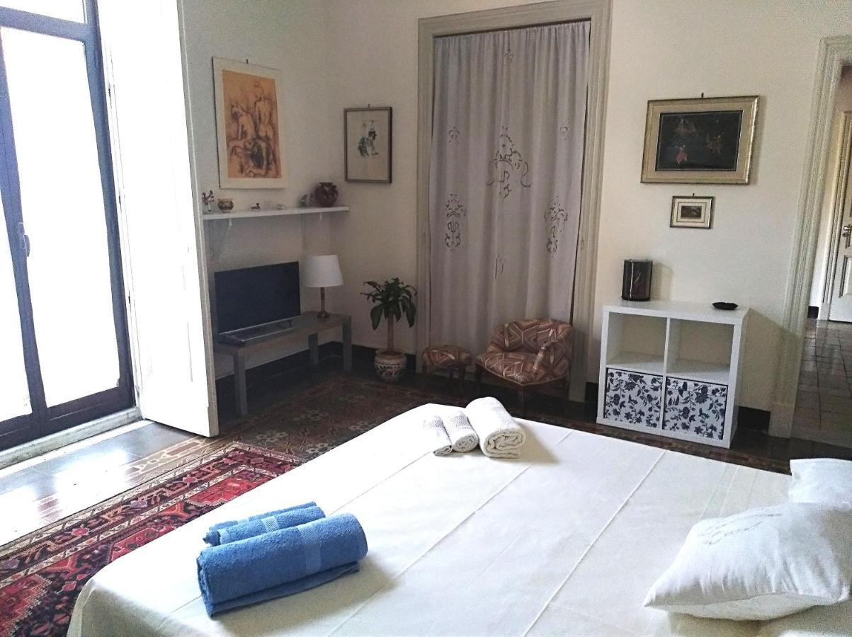 L'Oasi Di Sofia Appartamento Turistico Etnea Cavour Bellini คาตาเนีย ภายนอก รูปภาพ